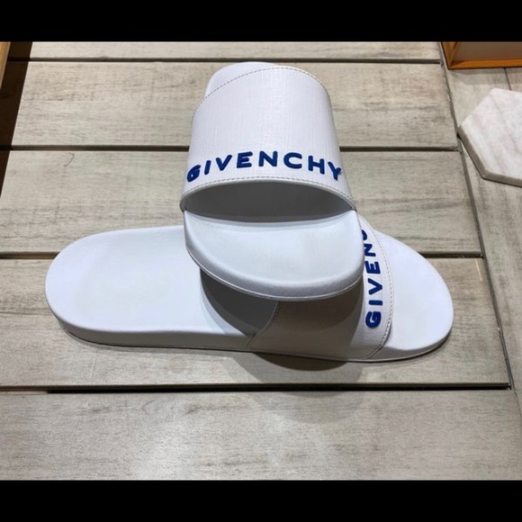 Men’s Givenchy Pool Slides - Picture 2 of 3